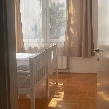 Charming & Cozy Flat With Free Parking In Apartment Skopje