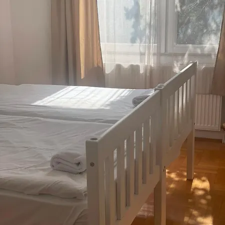 Apartment Charming & Cozy Flat With Free Parking In Skopje
